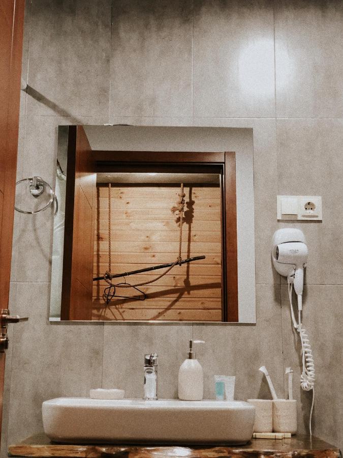 Hotel Ailama 梅斯蒂亚 外观 照片