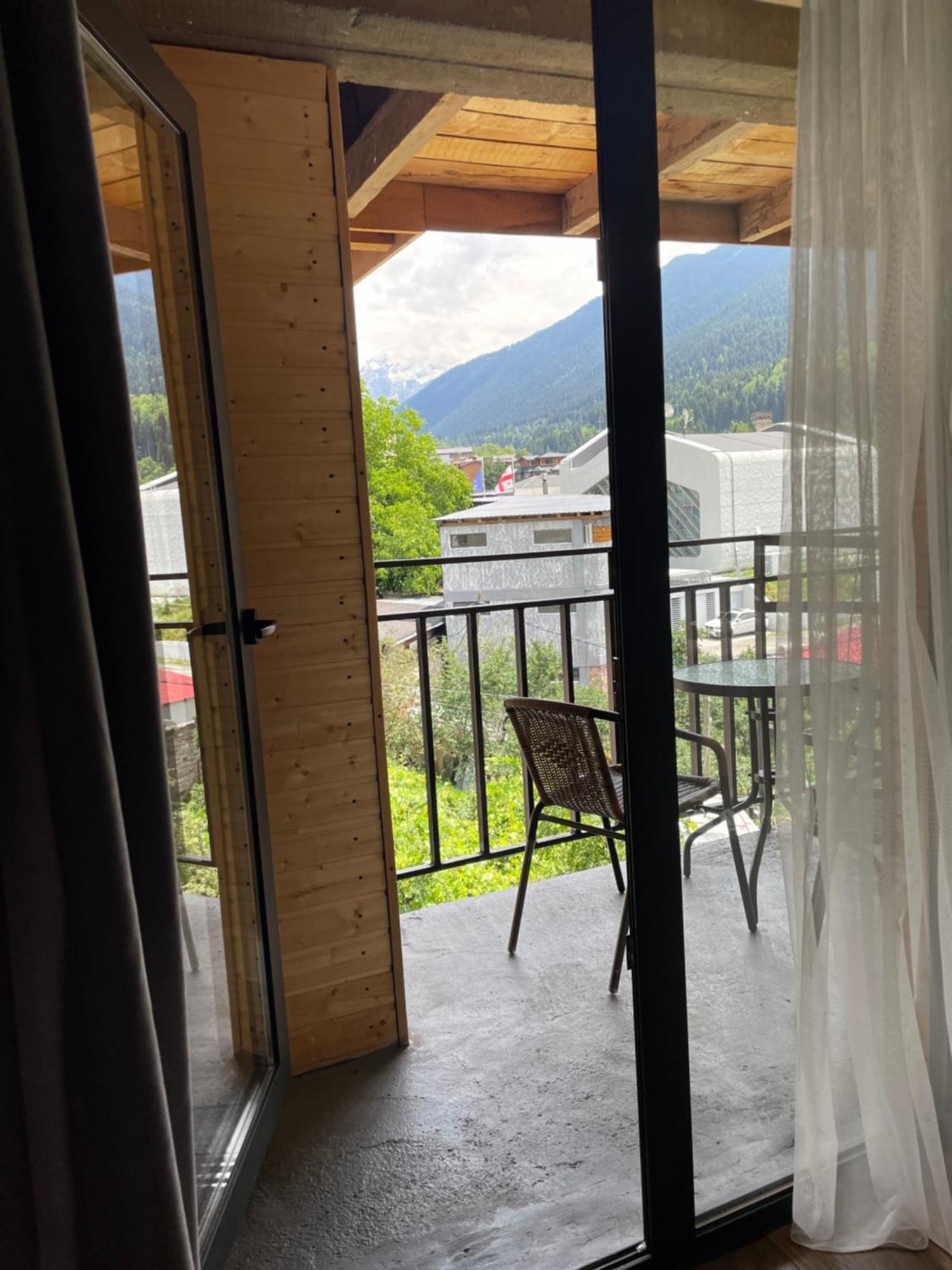 Hotel Ailama 梅斯蒂亚 外观 照片